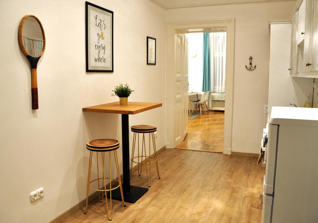 Cozy Design Home - Near Keleti & Citypark Budapest Eksteriør bilde